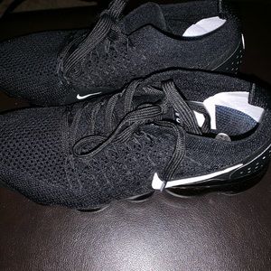 BRAND NEW NIKE VAPOR MAX SHOES